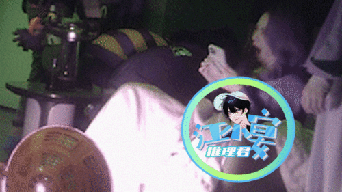 李承鉉攜愛女溫馨出街，Lucky路邊起舞萌態盡顯