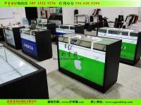 綠色蘋果手機柜 廣告與展覽器材中的一抹亮色